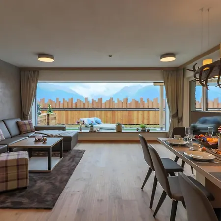 Апартаменты Kitzbueheler Alpenlodge A2 *